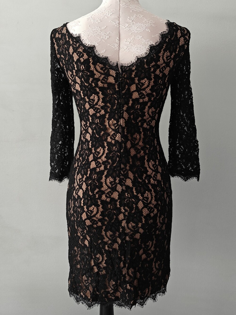 Aritzia Babaton Rafael Black Lace Mini Dress Party Evening Classy Lined Fitted - Picture 2 of 7